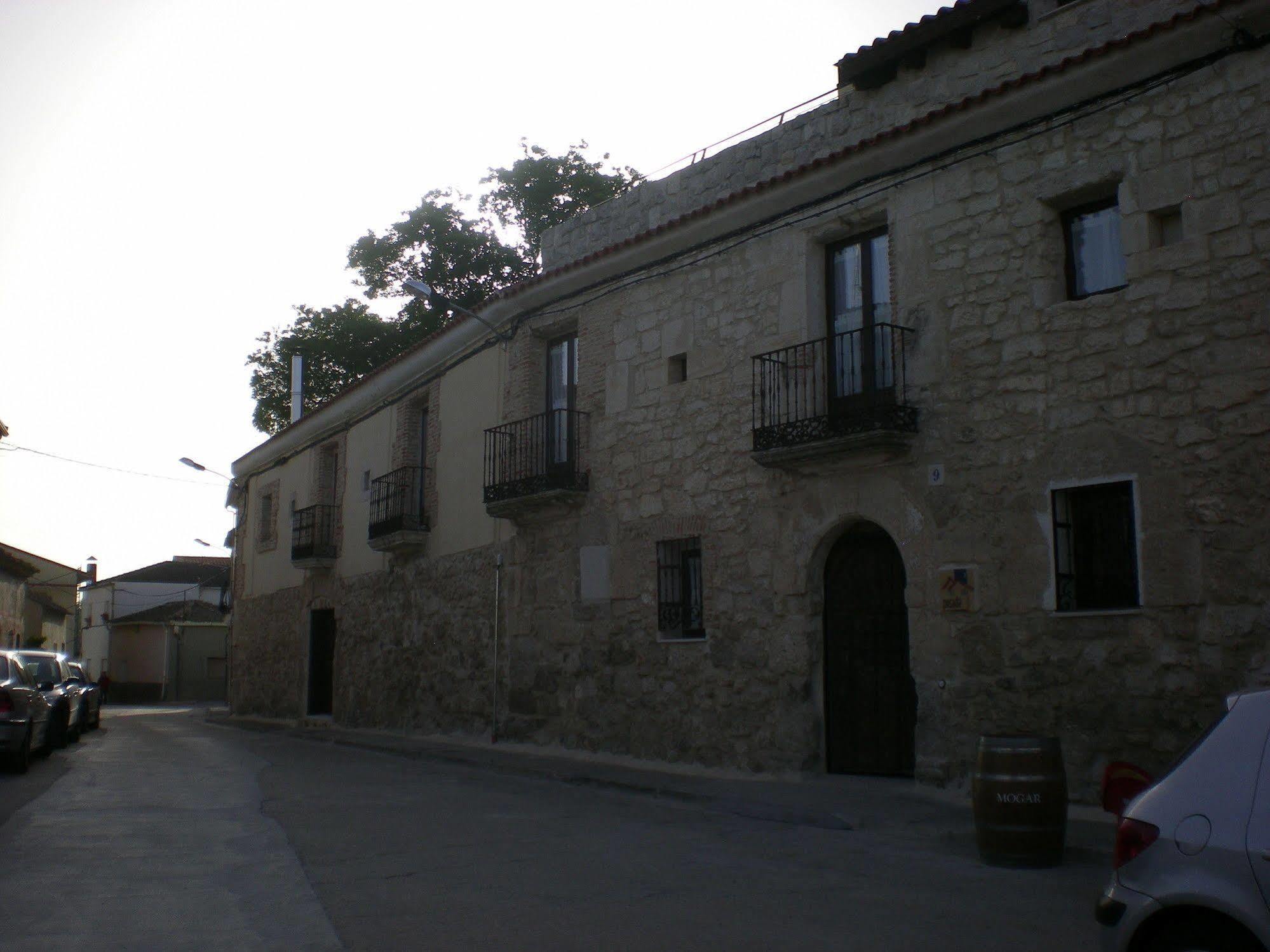 Posada La Casona De Valbuena Valbuena De Duero Exterior photo